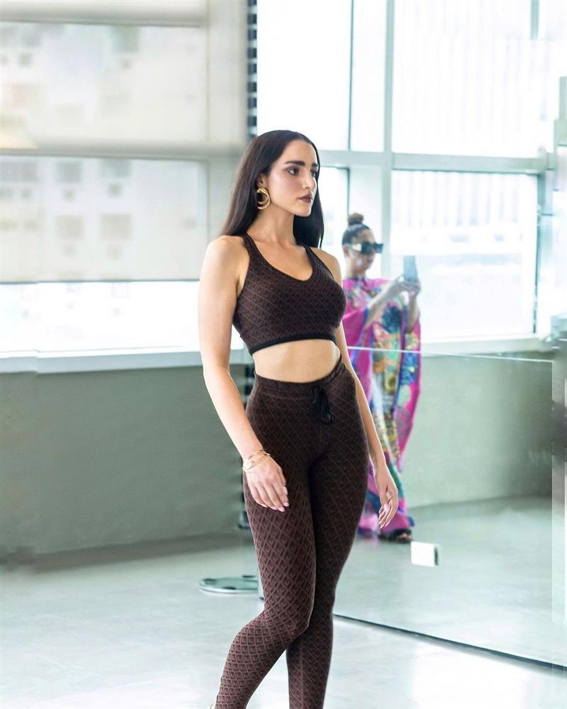 Nhan sắc bạn cùng phòng của Lê Hoàng Phương ở Hoa hậu Hòa bình-5