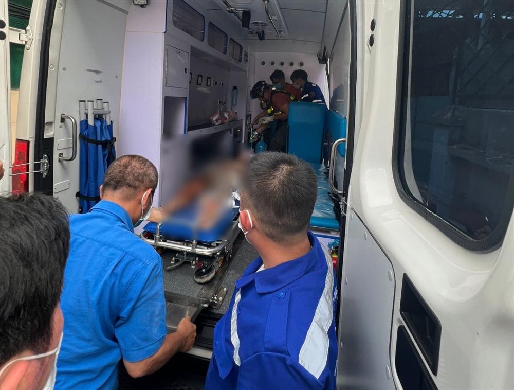 Nạn nhân nặng nhất trong vụ sập nhà 4 tầng tại TP.HCM không có bảo hiểm y tế-1