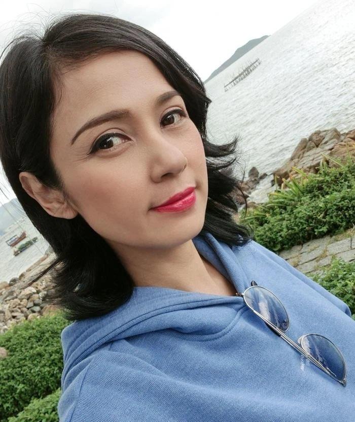 Nhìn lại nhan sắc Việt Trinh thuở mới vào nghề khiến nhiều người say đắm-5