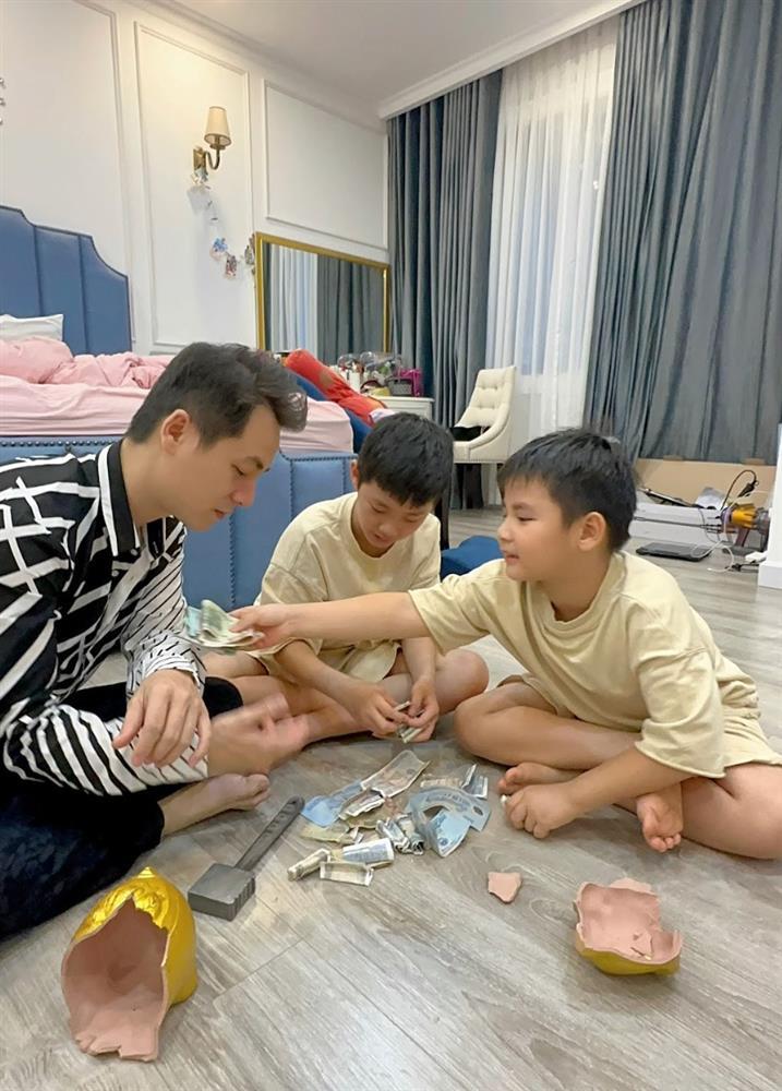 Cậu cả nhà Đăng Khôi đập ống heo làm điều đặc biệt mùa Trung thu-6