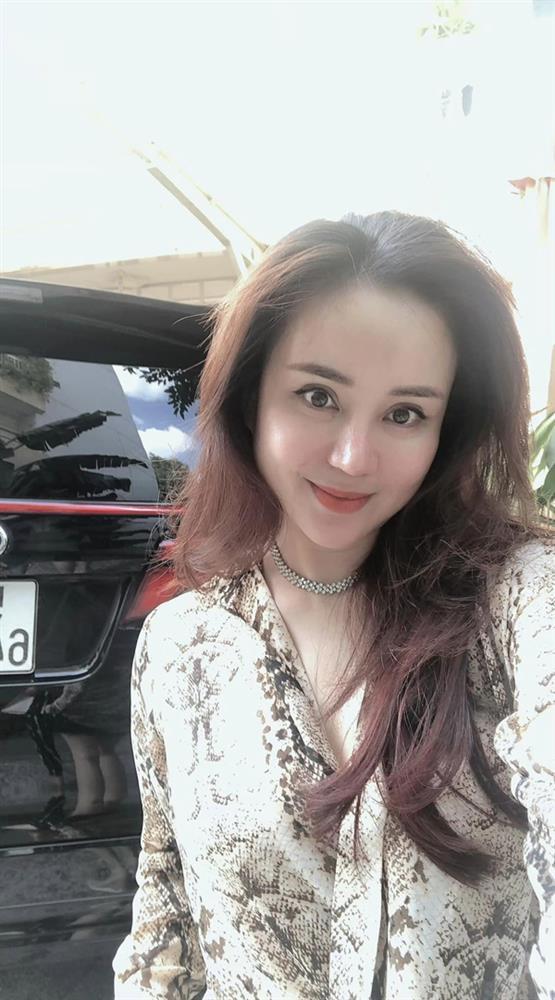 Vy Oanh: Nhan sắc thời mới vào nghề khác xa hiện tại ra sao?-6