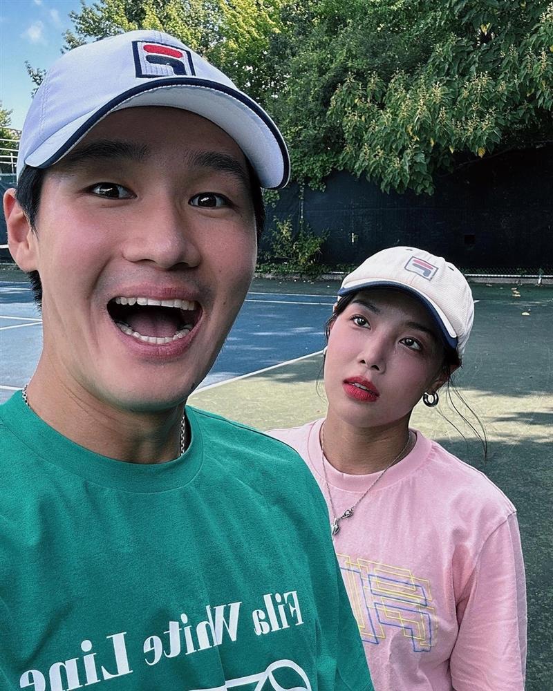 Fan đề nghị nữ ca sĩ Hàn chia tay thần đồng tennis đập nát vợt ở Asiad 19-1