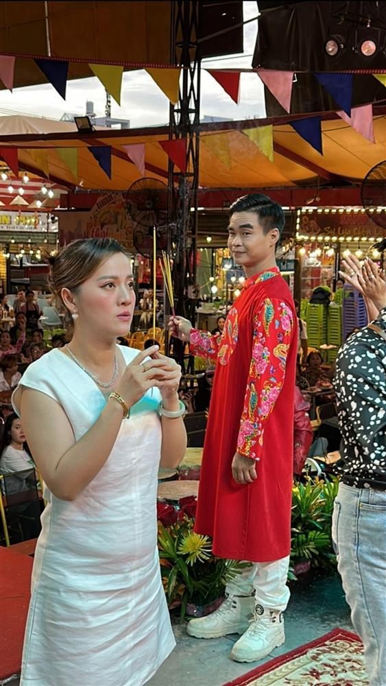 Giỗ Tổ sân khấu 2023: Hoài Lâm gặp lại cha nuôi Hoài Linh-4