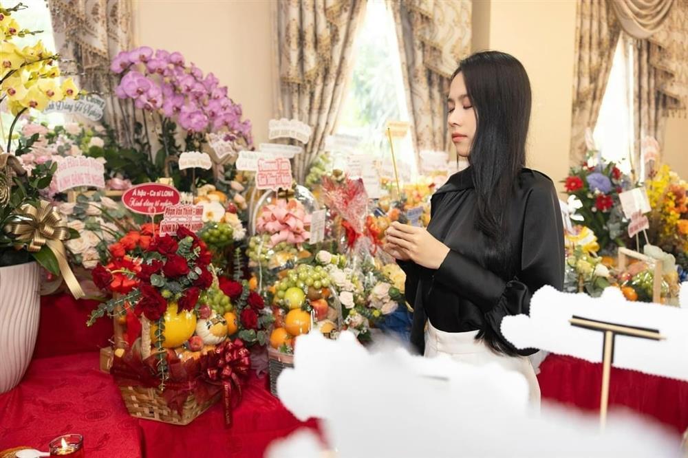 Giỗ Tổ sân khấu 2023: Hoài Lâm gặp lại cha nuôi Hoài Linh-18