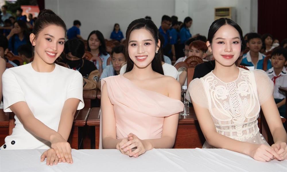 Nhan sắc ba Hoa hậu Việt Nam trong cùng một khung hình-2