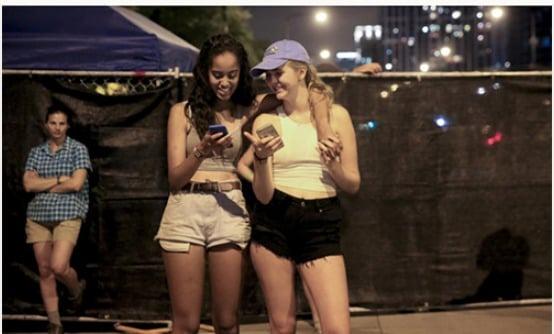 Đời thường con gái cựu Tổng thống Mỹ Obama: Thời trang phóng khoáng, chơi hội nhà giàu-3