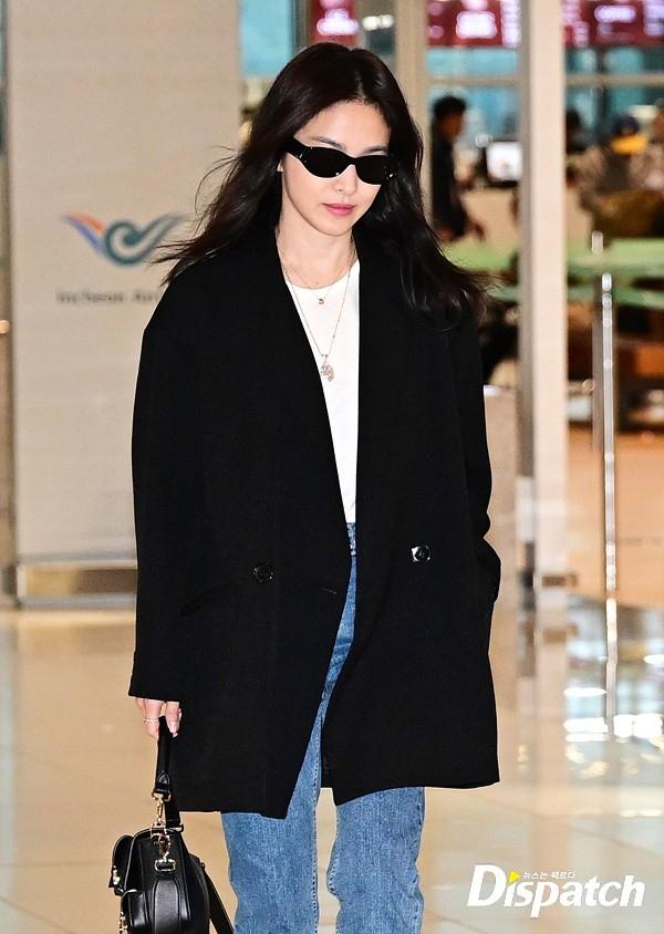 Song Hye Kyo biến sân bay thành sàn diễn thời trang-2