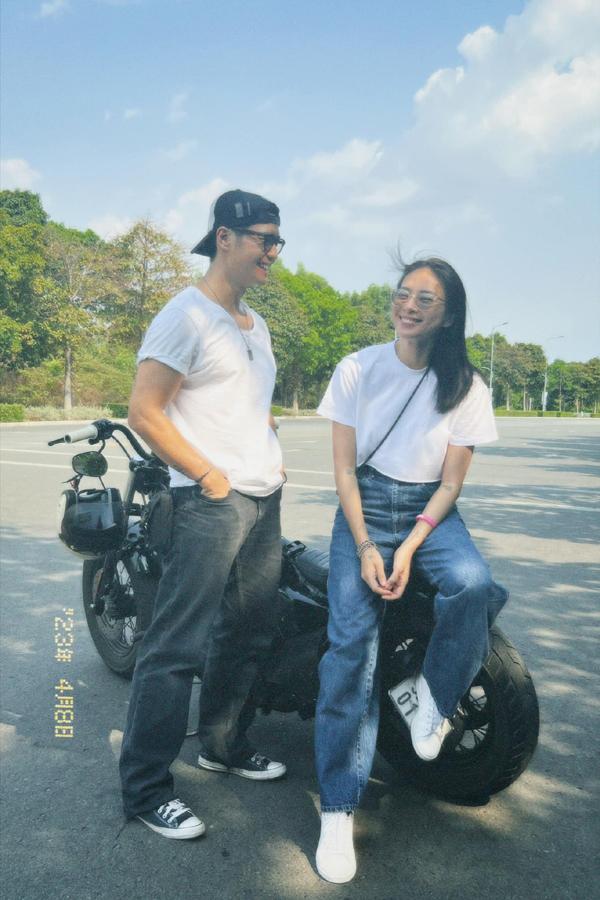 Mua hộp phấn mắt giá 15 triệu, fan tò mò khối tài sản của vợ chồng Ngô Thanh Vân - Huy Trần-4