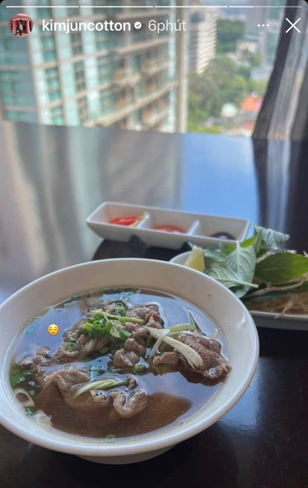 Thêm sao Hàn yêu thích phở Việt Nam-4