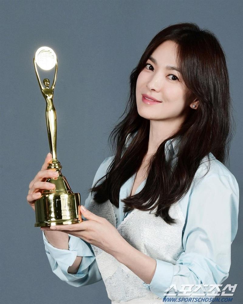 Song Hye Kyo: Tôi chán nản với ngoại hình của chính mình-1