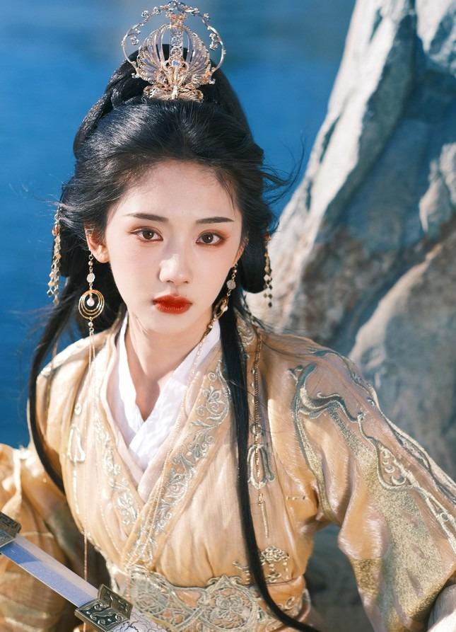 Mỹ nhân 10X gây ấn tượng với vai dị nhân giỏi võ-6