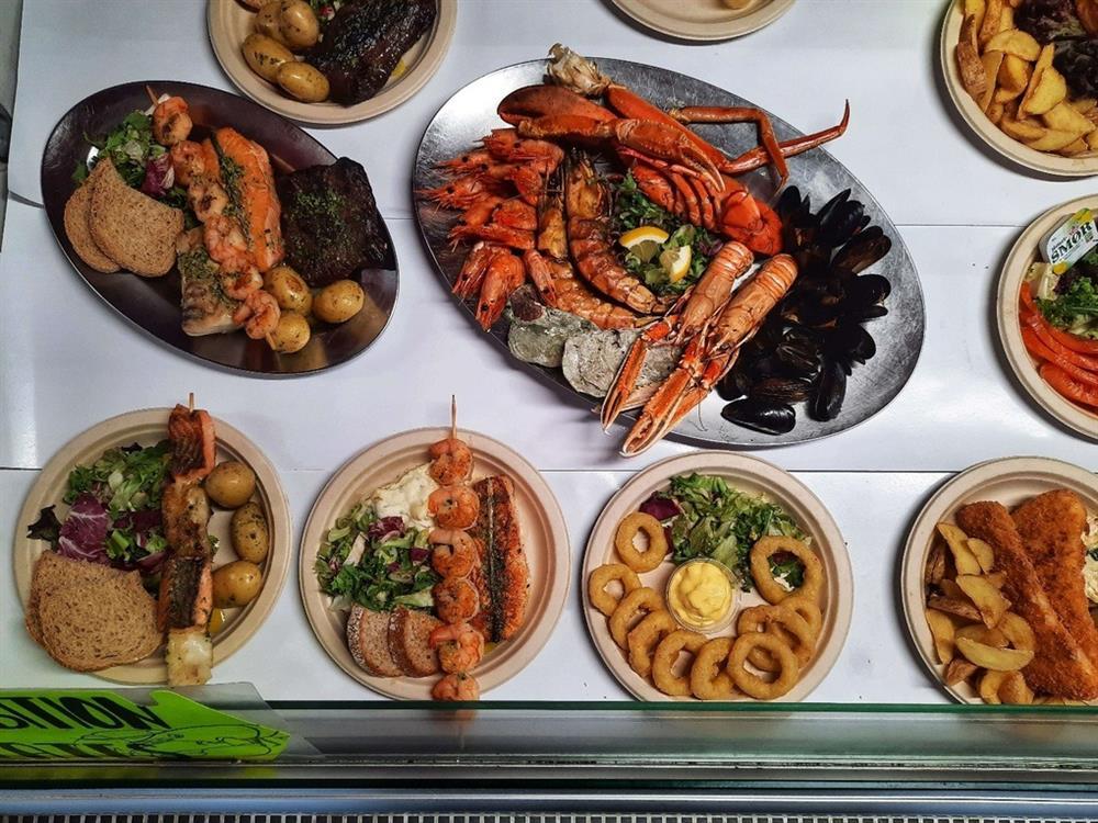 Chọn cua hoàng đế 5kg tại Na Uy, khách Việt sốc với hóa đơn 28 triệu đồng-5