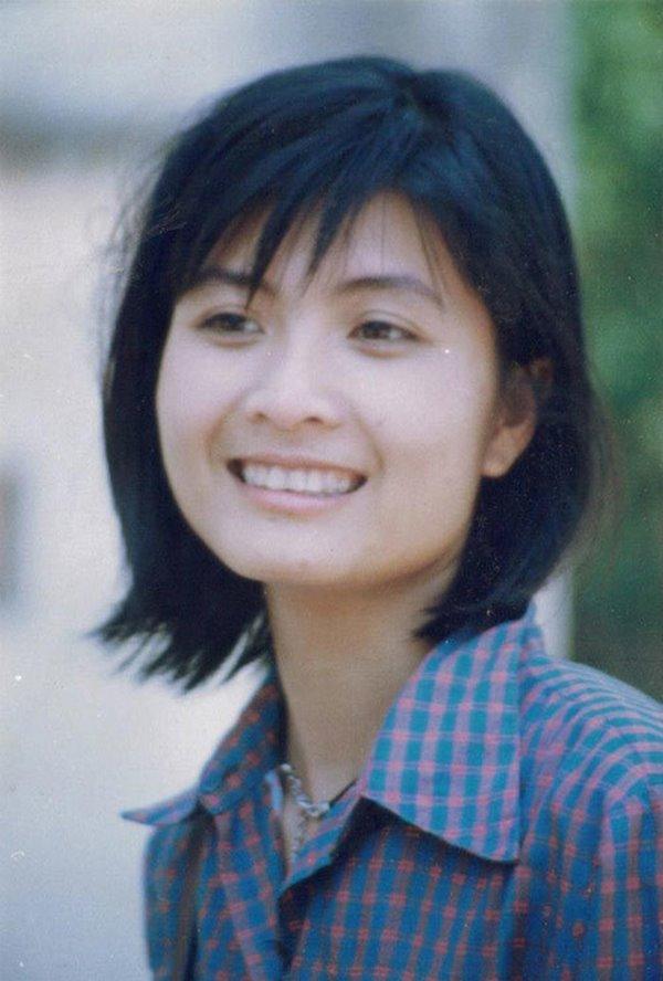 Vợ đầu NSND Công Lý: Nhan sắc thời trẻ xinh đẹp như thế nào mà dân mạng hết lời khen?-5