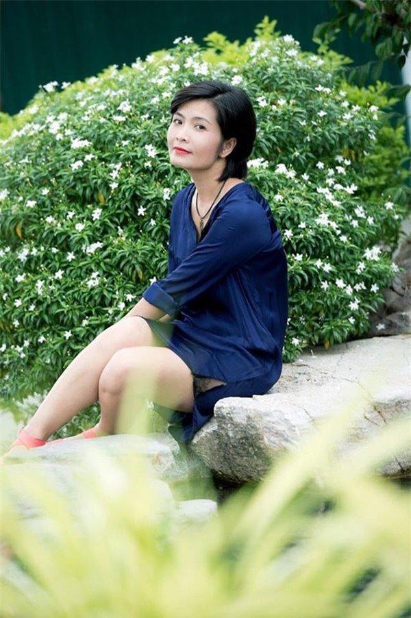 Vợ đầu NSND Công Lý: Nhan sắc thời trẻ xinh đẹp như thế nào mà dân mạng hết lời khen?-6