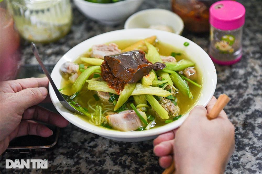 Hà Nội: Thiên đường ẩm thực dưới lòng đất, cầm 100.000 đồng ăn thả ga-3