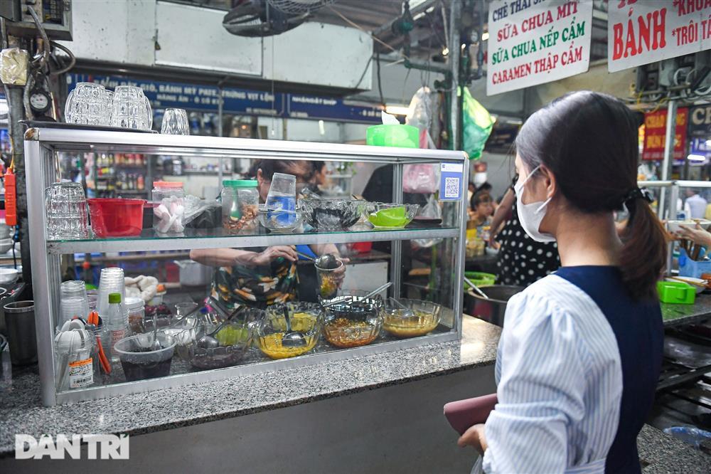 Hà Nội: Thiên đường ẩm thực dưới lòng đất, cầm 100.000 đồng ăn thả ga-9