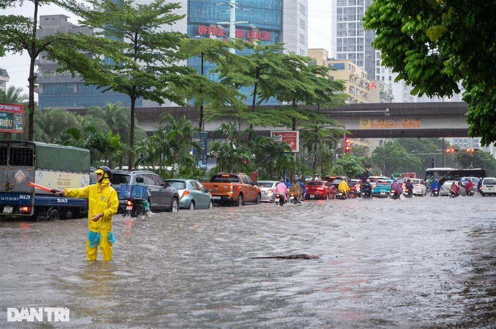 Một buổi sáng tê liệt ở Hà Nội-13