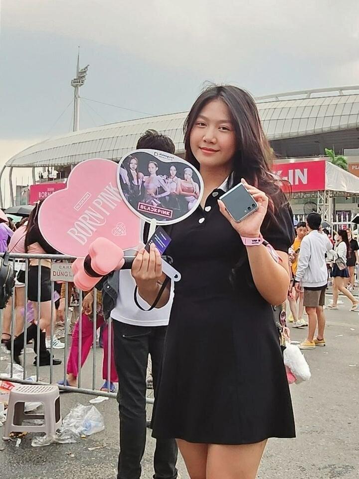 Vẻ đẹp tuổi trăng rằm của con gái diễn viên Mạnh Trường-5