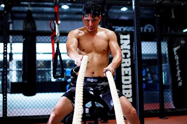 Diện mạo Bình Minh tuổi 42: Sự thật hình ảnh siêu mẫu xuống sắc và bụng bia ông chú-5