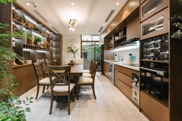 Tiệc tân gia hoành tráng toàn sao Việt về dự, biệt thự 11 tỷ của Quế Vân có gì đặc biệt?-8