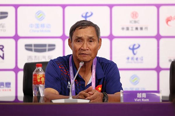 HLV Mai Đức Chung chốt ngày chia tay tuyển nữ Việt Nam-2