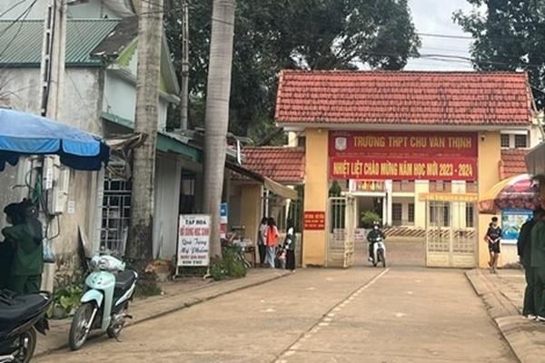 Bắt khẩn cấp nhân viên nghi bỏ chất độc vào thức ăn của học sinh bán trú-1