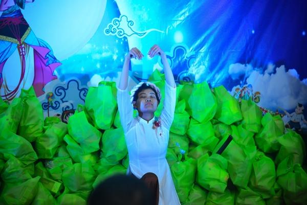 Ngọn lửa truyền cảm hứng trong cuộc chiến với ung thư của nữ bác sĩ khoa Nhi-11