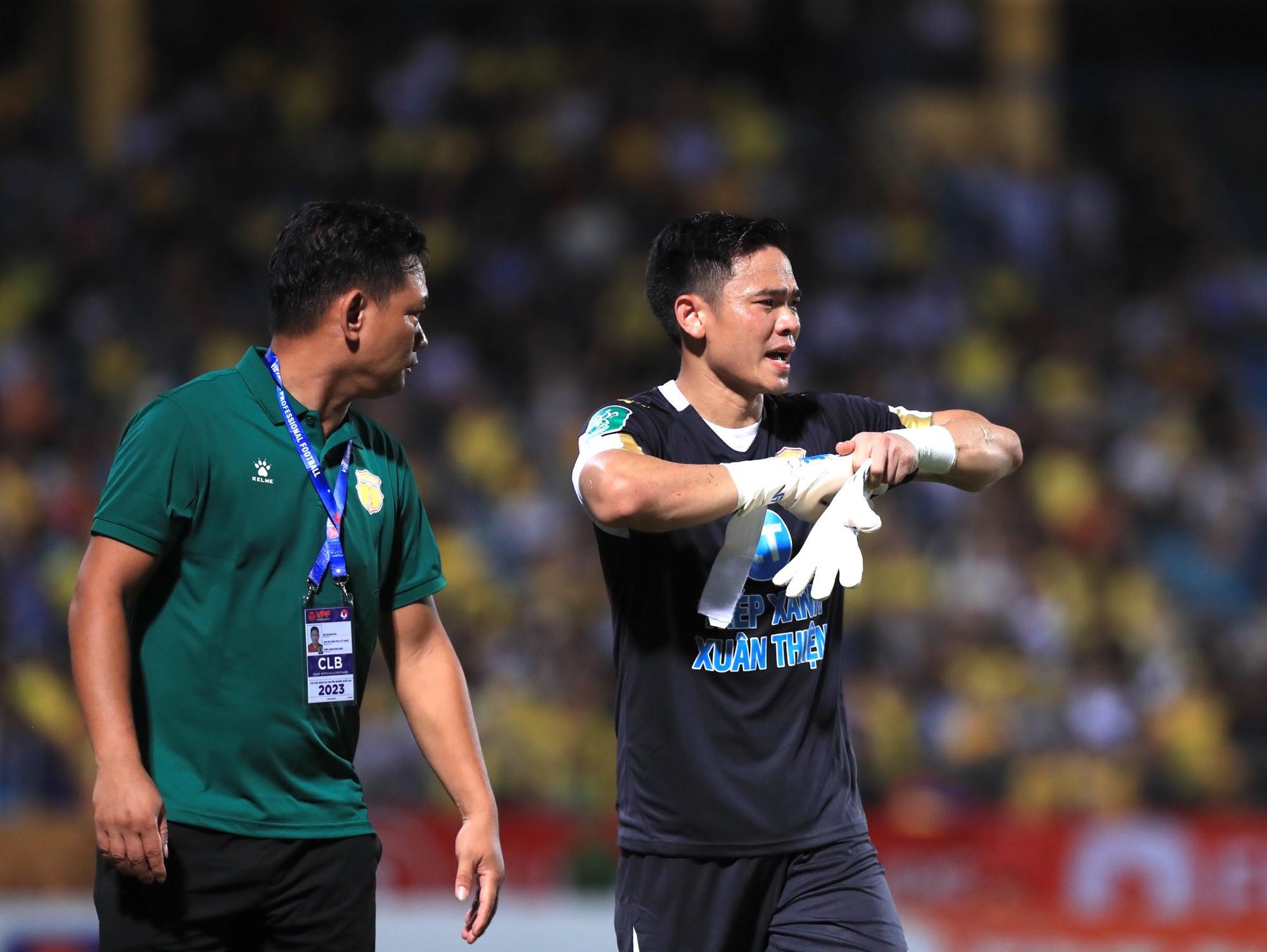 Chưa có Filip Nguyễn, Văn Lâm vẫn vô đối trong khung gỗ tuyển Việt Nam?-1