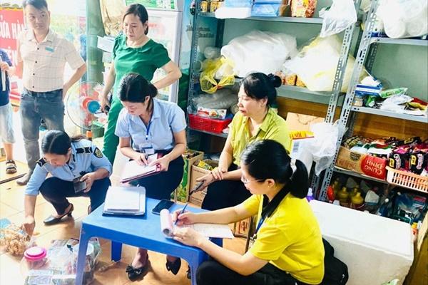 Vụ 60 người nhập viện sau khi ăn cơm gà: Người bị ngộ độc nói gì về đồ ăn?-3