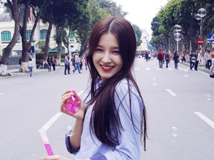 2 thiên thần lai lọt top 100 gương mặt đẹp nhất thế giới da trắng phát sáng, body nuột nà-3