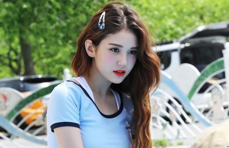 2 thiên thần lai lọt top 100 gương mặt đẹp nhất thế giới da trắng phát sáng, body nuột nà-10