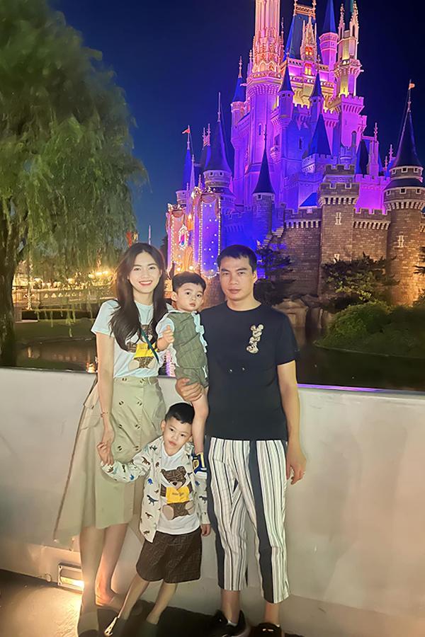 Chồng kín tiếng của Á hậu Thanh Tú: Đại gia U50 kiếm tiền giỏi lại rất khéo chiều vợ trẻ-6