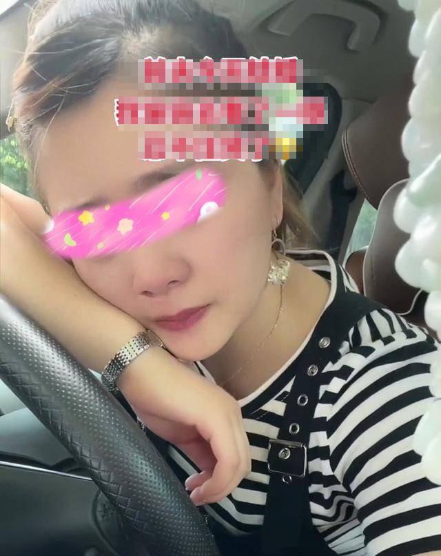 Đến đám cưới chồng cũ, người phụ nữ gục ngã khi thấy mặt cô dâu-2