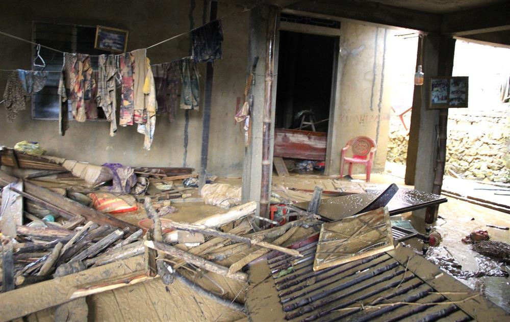 Tìm thấy thi thể cụ ông ở Nghệ An sau 3 ngày bị lũ cuốn-2