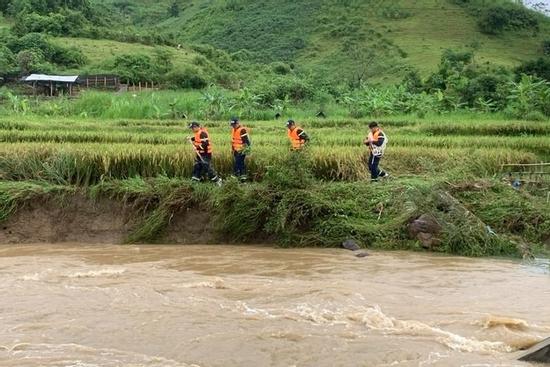 Tìm thấy thi thể 2 nạn nhân bị nước lũ cuốn trôi tại Sơn La