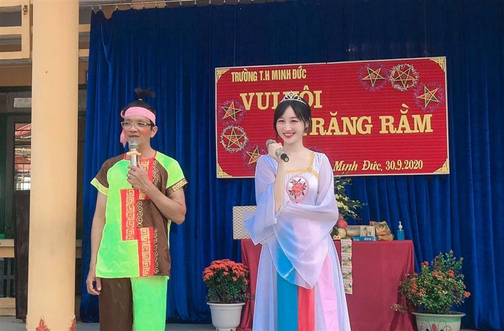 Cô giáo xinh đẹp hóa thân chị Hằng nổi như cồn 3 năm trước giờ ra sao?-1