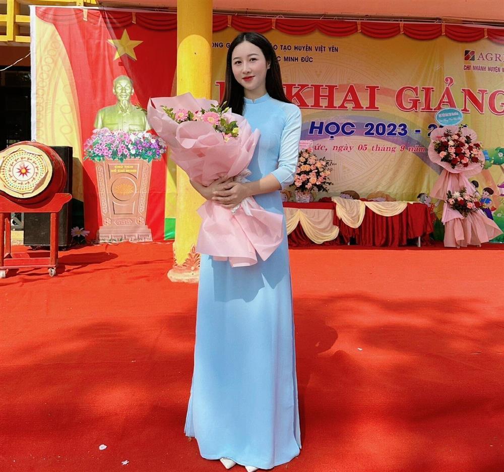 Cô giáo xinh đẹp hóa thân chị Hằng nổi như cồn 3 năm trước giờ ra sao?-3