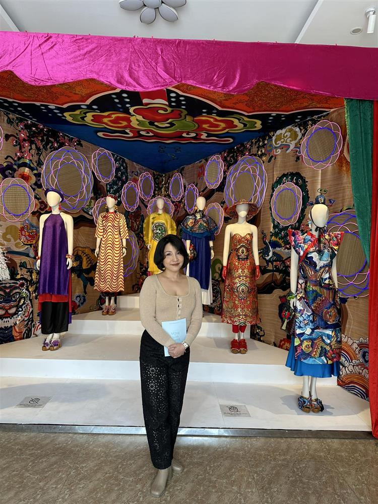 Đời thường ít son phấn của diva Mỹ Linh giữa dàn sao Chị Đẹp Đạp Gió Rẽ Sóng-7