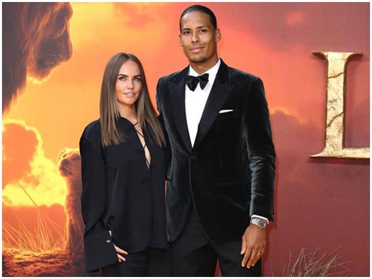 Người đàn ông từng làm thuê rửa bát giờ trở thành cầu thủ vượt mặt cả Messi, CR7-4