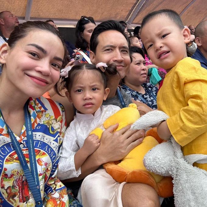 Đu trend ngày ấy - bây giờ, Lisa Leon nhà Hà Hồ khiến netizen bất ngờ vì lớn quá nhanh-5