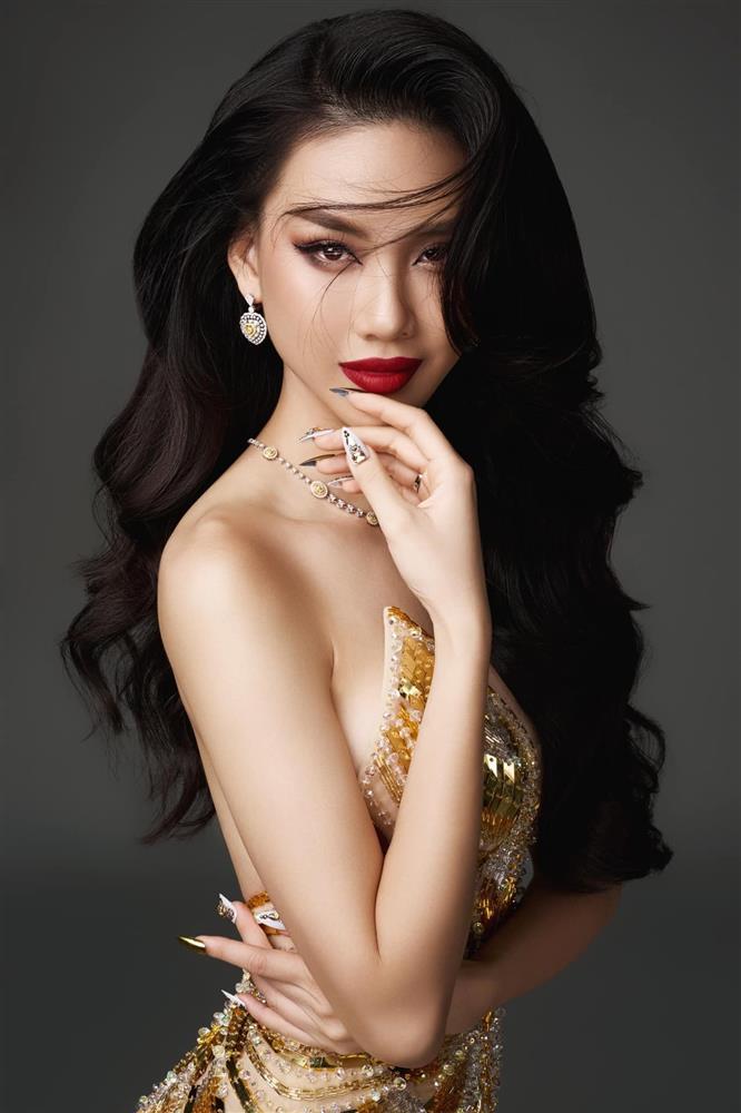 Bùi Quỳnh Hoa - Tân Miss Universe Vietnam 2023 từng bị bố phản đối thi hoa hậu-4