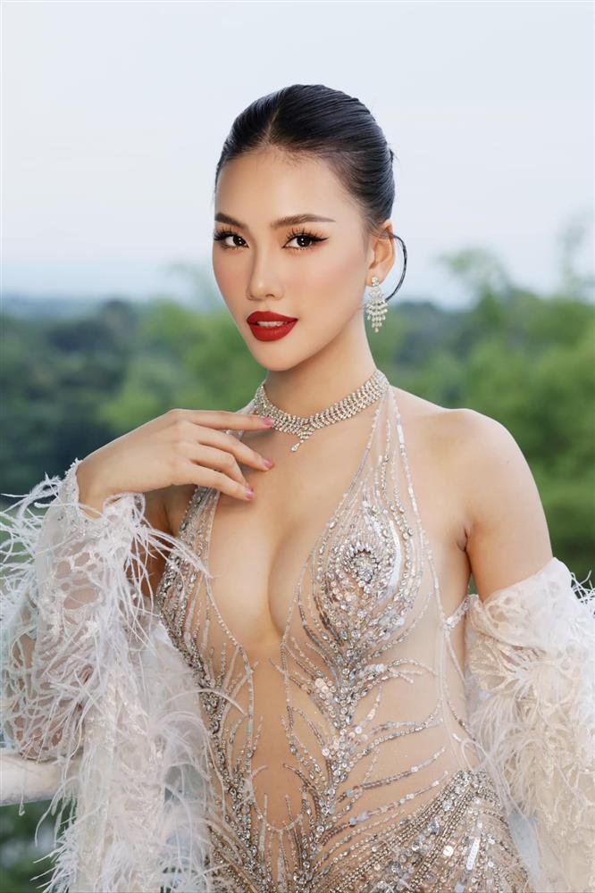Bùi Quỳnh Hoa - Tân Miss Universe Vietnam 2023 từng bị bố phản đối thi hoa hậu-12