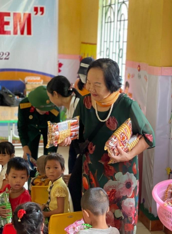 Cuộc đời của Thị Nở xấu và kinh điển nhất màn ảnh Việt giờ ra sao?-4