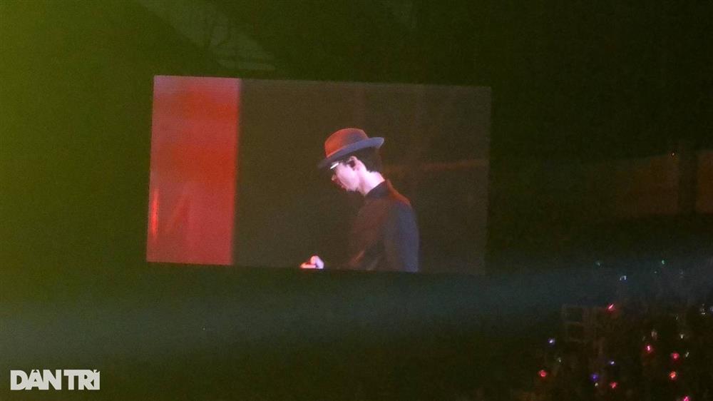 Đen Vâu xuất hiện bất ngờ, Hoàng Thùy Linh trực tiếp nói rõ mối quan hệ-2