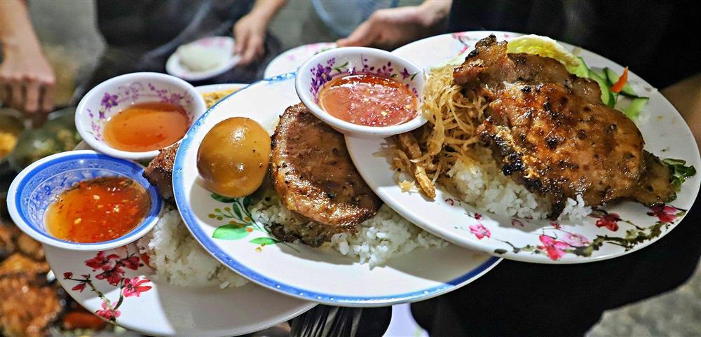 Mỗi ngày đều phải làm việc đáng sợ, nữ giúp việc tháo chạy khỏi ngôi biệt thự-2