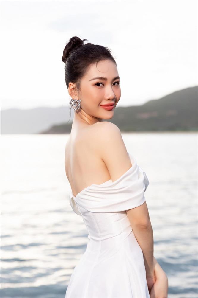Khoảnh khắc đời thường nóng bỏng của Miss Universe Vietnam 2023 - Bùi Quỳnh Hoa-4