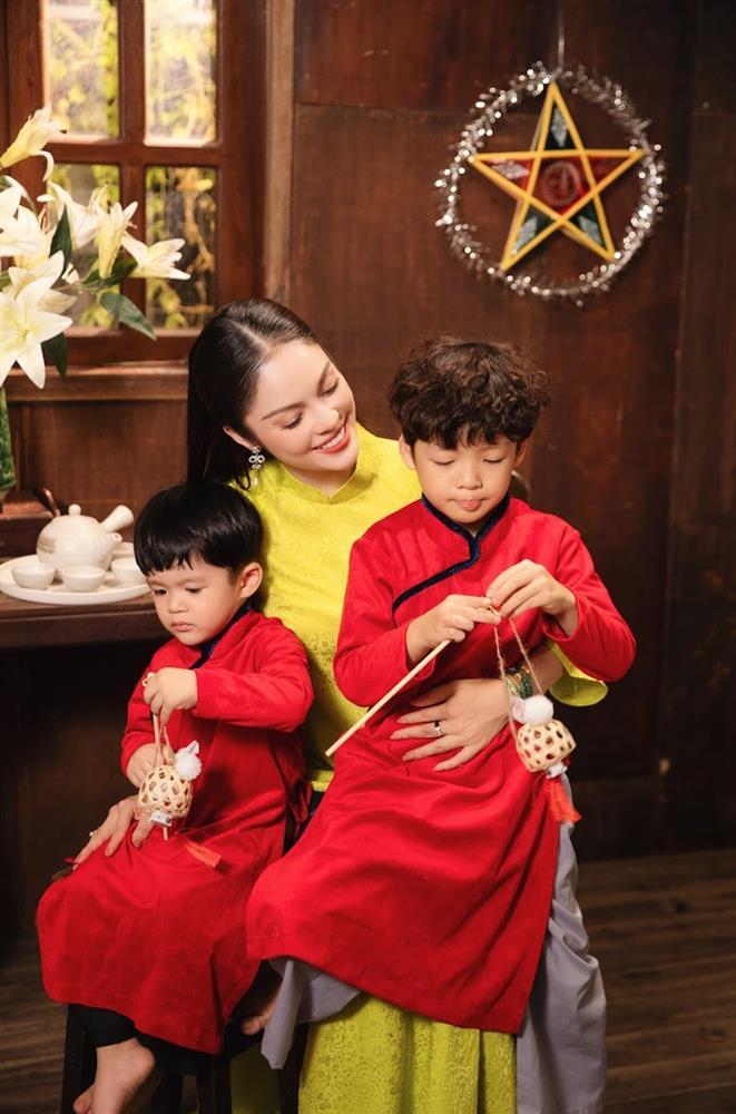 Dương Cẩm Lynh: Vì con, tôi làm việc với cường độ gấp 3-4 lần ngày xưa-1