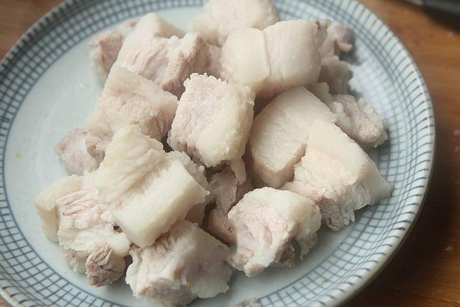 Thịt kho đượm vị đưa cơm hơn khi thêm nguyên liệu này-2