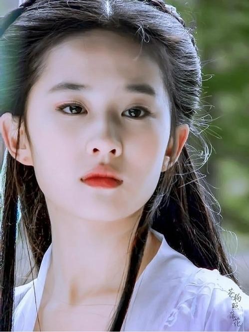 Diễn viên Lưu Diệc Phi có làn da như em bé nhờ chăm bổ sung collagen từ những món này-1