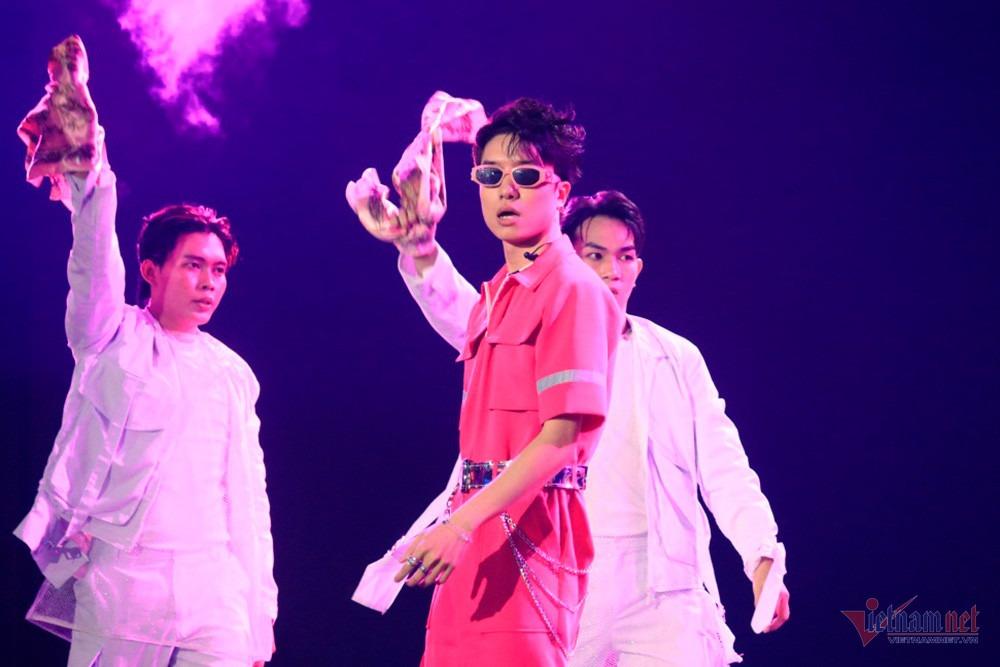 Huy Tuấn nhiều lần khen thí sinh đẹp, Mỹ Tâm doạ ‘mách’ vợ của anh-12